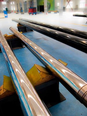 Couche thermique à pulvérisation à haute dureté pour l'industrie de la fabrication de tiges et de papier